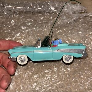 1957 Chevrolet Bel Air Classic General Motors Hallmark 1994 collectors Ornament